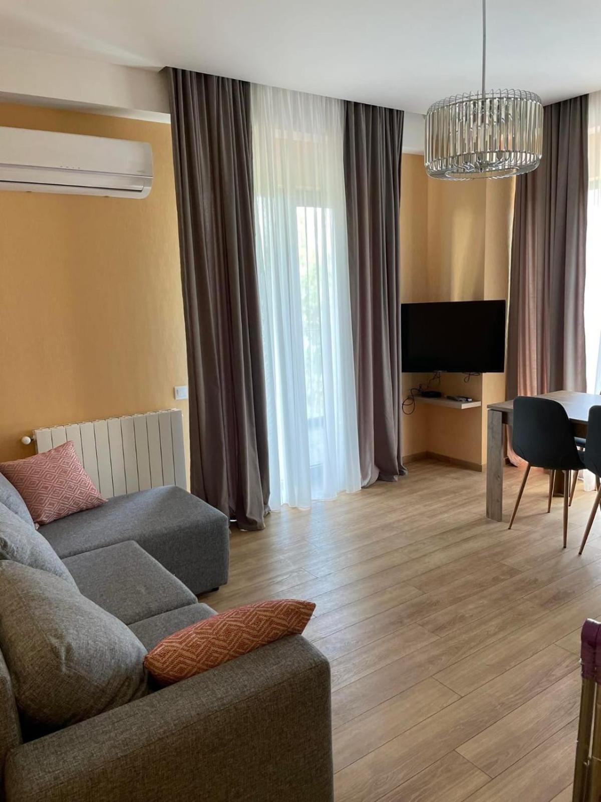 Tbilisi Hilton Apartment Extérieur photo