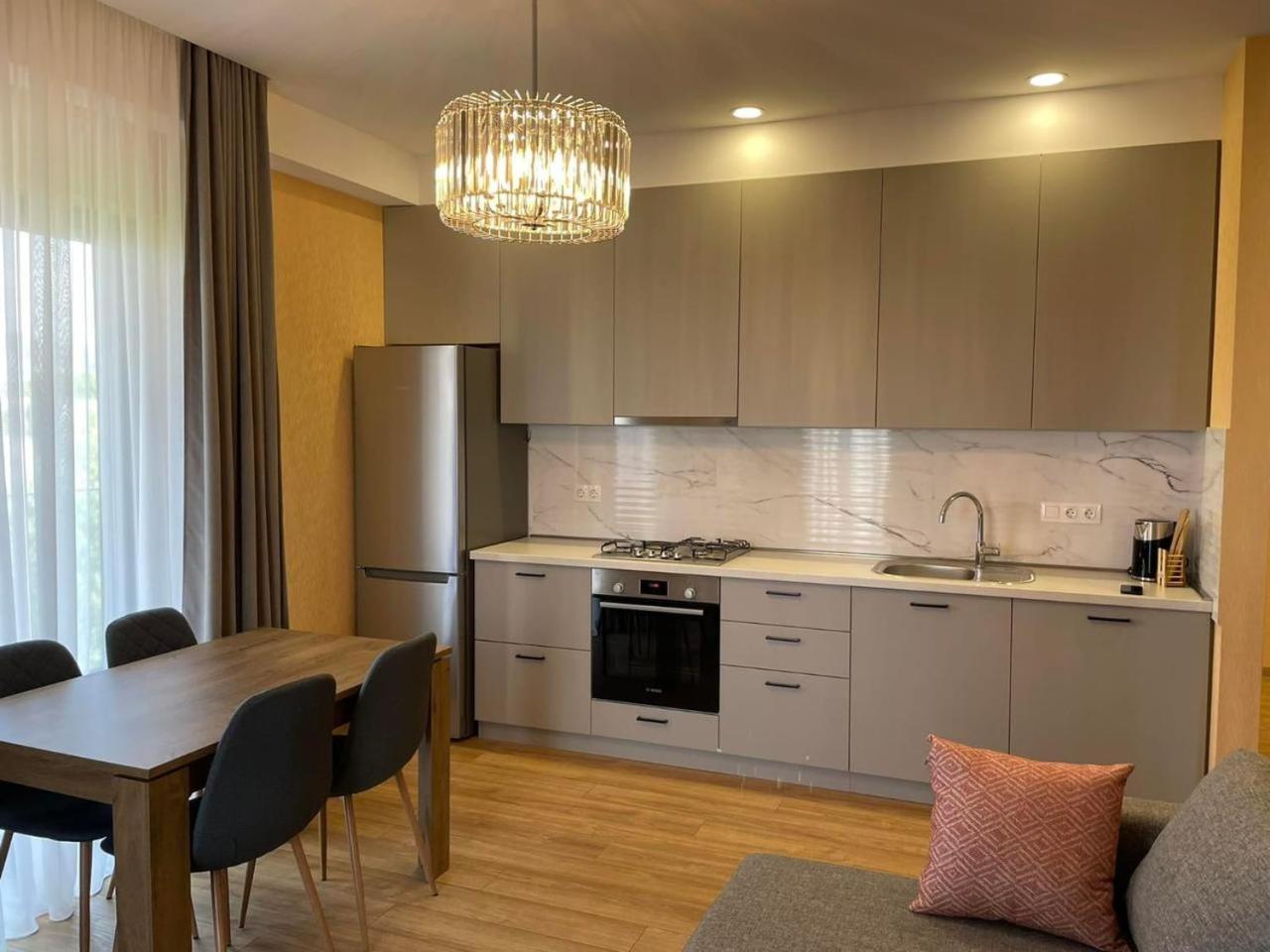 Tbilisi Hilton Apartment Extérieur photo